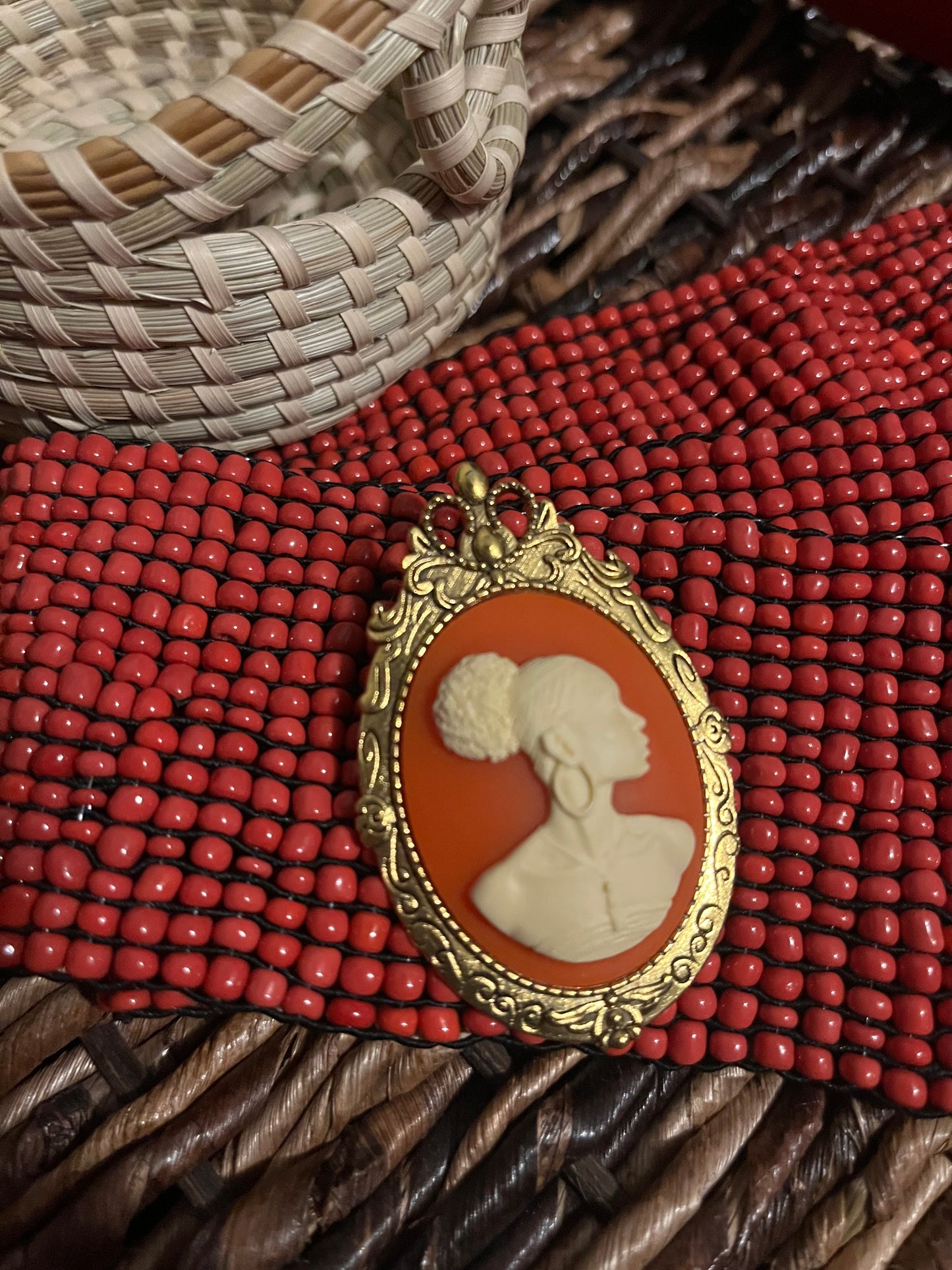 Chamille Cameo