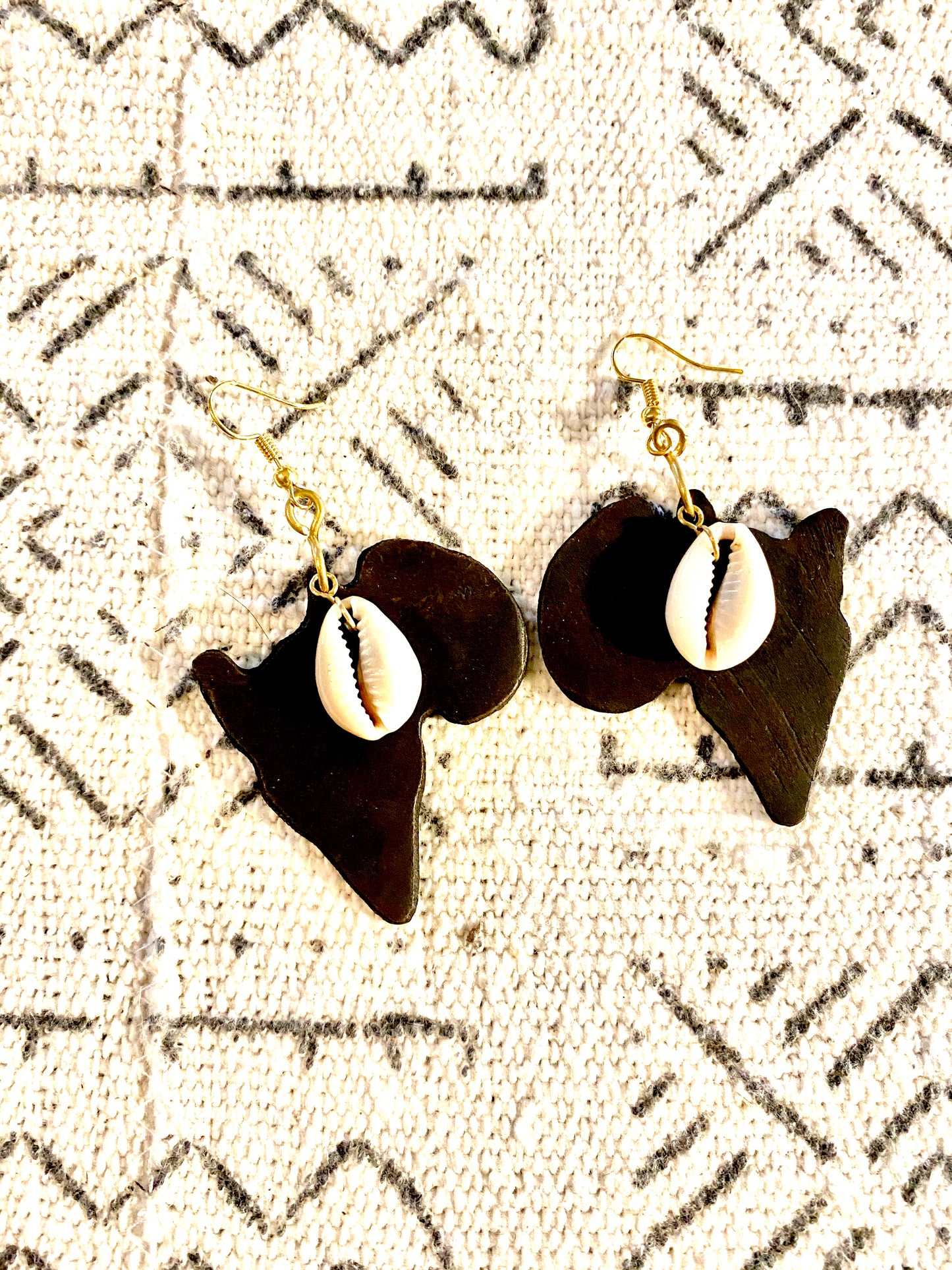 Bemini Cowrie Africa Earrings